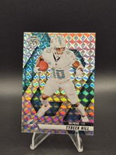 Panini Mosaic Tyreek Hill Blue Mosaic Prizm Football Card, listing 3