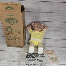 Vintage 1980s Coleco Cabbage Patch Kid Girl "Marcie Simone" with Brown Yarn Hair, Blue Eyes, Jogging Outfit — listing 6