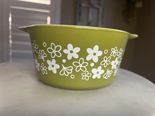 Vintage Pyrex Spring Blossom Green (Crazy Daisy) Round Casserole Dish with Clear Lid — listing 6