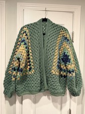 Vintage Granny Square Crochet Patchwork Cardigan in Earth Tones — listing 4