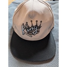 "KING" Black Snapback Hat with Raised 3D Rubber Lettering and Faux Leather Brim — listing 2