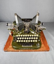 Antique Oliver Typewriter (Standard Visible Model, Downstrike Batwing Design)