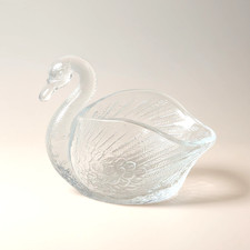 Elegant Depression-Era Glass Swan Console Bowl with Ring Handle