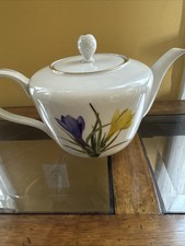 Rosenthal Selb-Germany 'Helena' Pattern Porcelain Teapot with Gold Trim — listing 4
