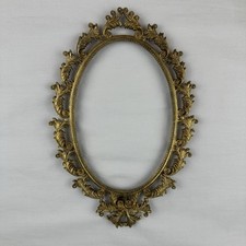 Pair of Oval Gilt-Framed Portrait Prints of Clergy/Gentleman Figures — listing 5