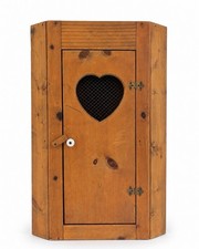 Vintage Pine Two-Door Wall-Mount Cabinet with Scalloped Gallery and Raised-Panel Doors — listing 3