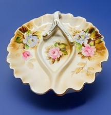 White Ceramic Scalloped Divided Serving Dish in Gift Box — listing 2