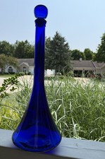 Blown Glass Decanter with Cobalt Blue Flame Stopper, Gold Accent and Pedestal Foot — listing 4