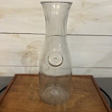 Clear Glass 1 Litre Carafe with Embossed Seal Medallion — listing 2