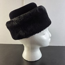 Vintage Real Fur Pillbox / Beret-Style Hat, Two-Tone Black & Grey Patchwork Panels with Satin Lining — listing 4
