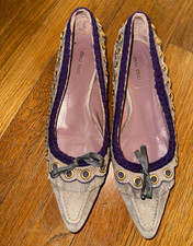 Gray Suede Pointed-Toe Ballet Flats with Cap-Toe Detail and Gold Insole — listing 6