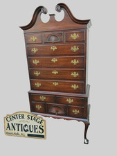 mahogany highboy dresser Vintage Chippendale Style Flame Mahogany Highboy Chest of Drawers — listing 4