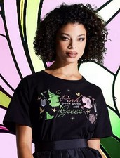 Wicked The Musical/Movie Graphic T-Shirt - Black with Green 'Pink Goes Good With Green' Print — listing 6