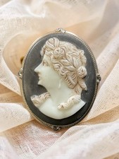 Antique Carved Shell Cameo Pendant with Tri-Color Gold Floral Wreath Frame — listing 2