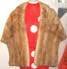 Vintage Mid-Century Mink Fur Stole/Cape Wrap with Satin Lining — listing 5