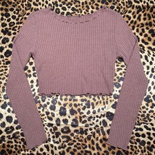 Waffle-Knit V-Neck Long-Sleeve Top with Lettuce-Edge Trim and Exposed Seams, Dusty Blue — listing 5