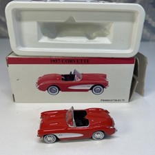 1957 Chevrolet Corvette Fuel Injection Convertible 1:18 Scale Diecast Model Burago