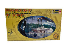 Handmade Folk Art "Robert E. Lee" Mississippi Paddle Wheel Steamboat Model — listing 4