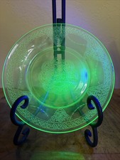 Vintage Green Uranium Glass Wine Goblet with Block Optic Pattern — listing 2