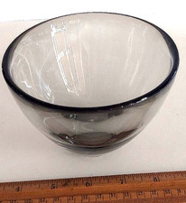 Mid-Century Danish Smoke-Teal Art Glass Bowl with Pulled Pinch Corners — listing 4