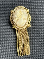 Antique Carved Shell Cameo Brooch of Classical Woman in Filigree Frame — listing 5