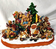 Boyd's Bears Christmas Sleigh Centerpiece with Plush Bear and Poinsettia Floral Arrangement — listing 4