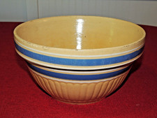 Vintage Yellowware Mixing Bowl with Blue Bands and Ribbed Exterior