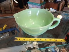 Vintage Anchor Hocking Fire-King White Milk Glass Batter Bowl with Spout and Ribbed Band — listing 4
