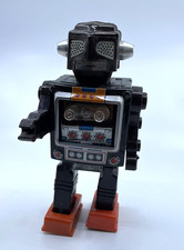 Horikawa (SH) Battery Operated Attacking Martian Tin Robot with Original Box Fully working