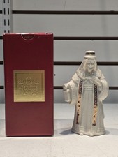 Resin Nativity Figurines - Joseph and Mary with Jeweled Robes and Gold Scrollwork, Set of 2 — listing 6
