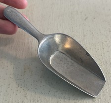 Vintage Cast Aluminum Grocery/Feed Scoop with Molded Handle, Marked 524