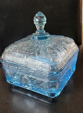 Tiara Frosted Satin Glass Covered Bee Box (Honey Bee / Grape & Bee Pattern), 4.5 inches tall — listing 6