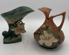 Roseville Pottery Magnolia Blue Cornucopia Vase — listing 3