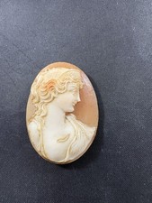 Antique Gilt Metal Shell Cameo Mourning Brooch with Photo Frame Back, 40mm x 35mm — listing 4