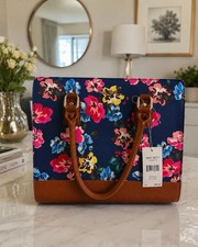 Vintage Floral Ditsy Print Leather Crossbody Flat Bag with Front Zip Pocket