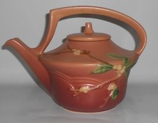 Roseville Pottery Snowberry Pattern Teapot with Lid (Green/Orange) — listing 2