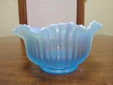 Vintage Blue Ribbed Glass Bowl with Scalloped Rim and Starburst Center — listing 3