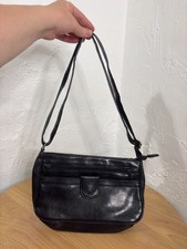 Black Leather Crossbody Bag with Heart-Shaped Zipper Pull Hardware — listing 5