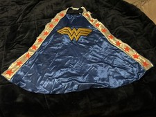 Wonder Woman Stacking Loaf-Style Plush Toy (Six Flags Exclusive) — listing 2