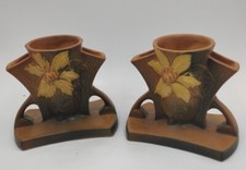 Roseville Pottery Clematis Fan Vase in Gold/Brown — listing 5