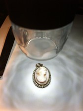 Antique Pink & White Cameo Brooch, Carved Female Profile, Wired Edge Gold-Filled Mount, listing 3