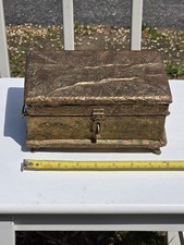 Antique Brass Cigarette/Trinket Box with Repoussé Copper Armorial Medallion — listing 6