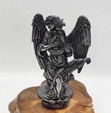 Pewter Angel Figurine with Gold-Tone Wings Holding Heart — listing 4