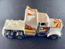 Hot Wheels 2025 Long Bloc, HW Art Cars 9/10, #135/250 — listing 2