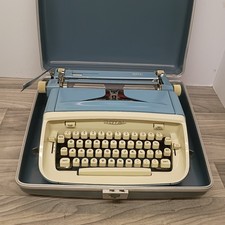 Royal Safari Portable Manual Typewriter with Case — listing 5
